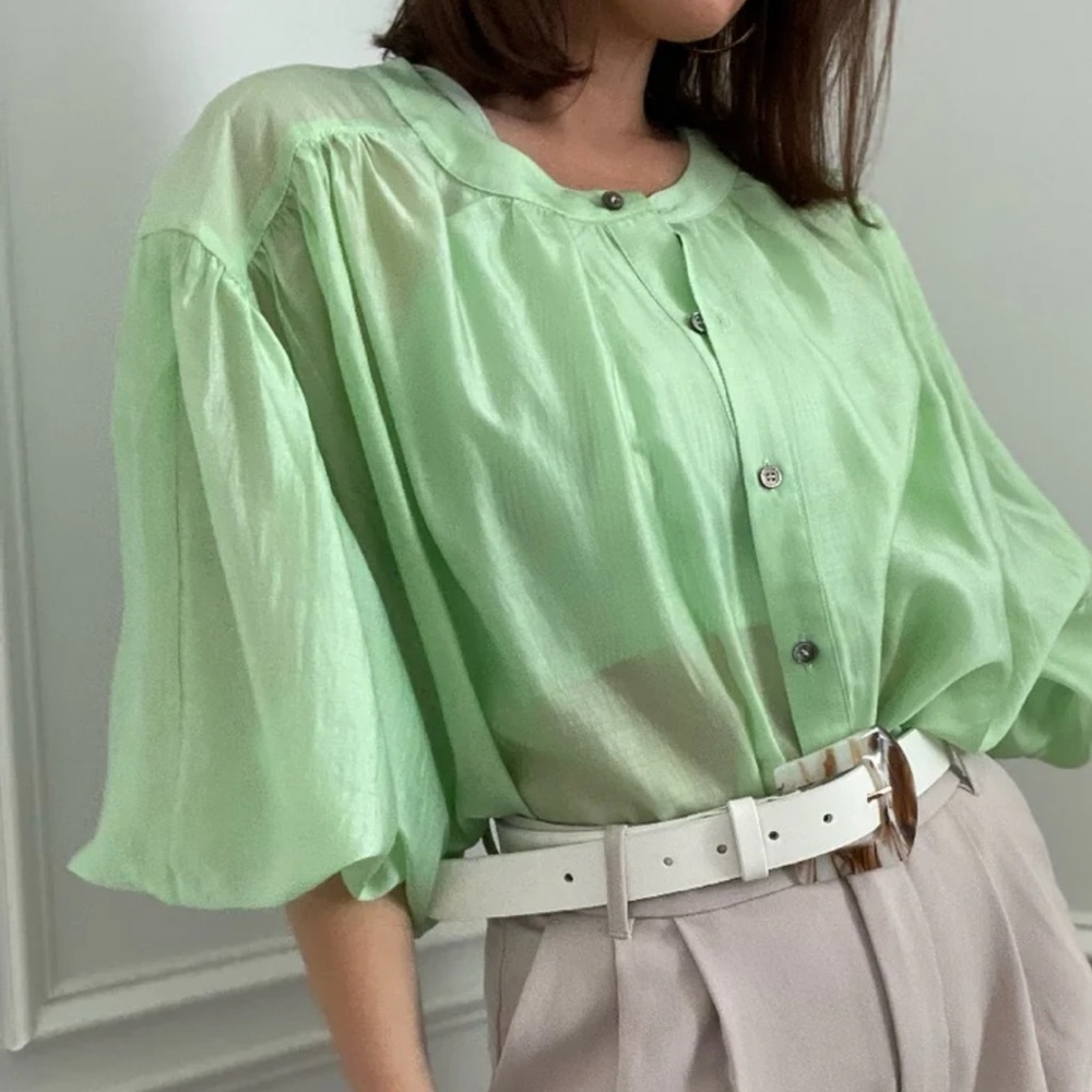 Nwt current air apple green blouse small